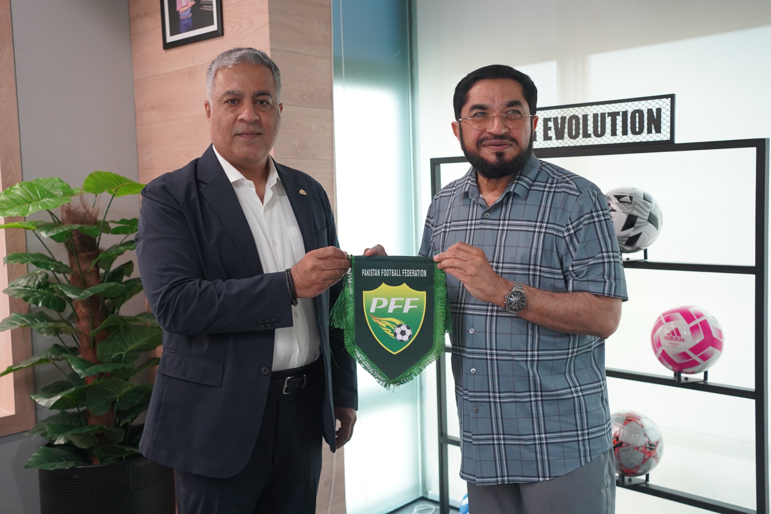 Chairman PFF NC Haroon Malik visits Sialkot Chamber of Commerce and Industry (SCCI)